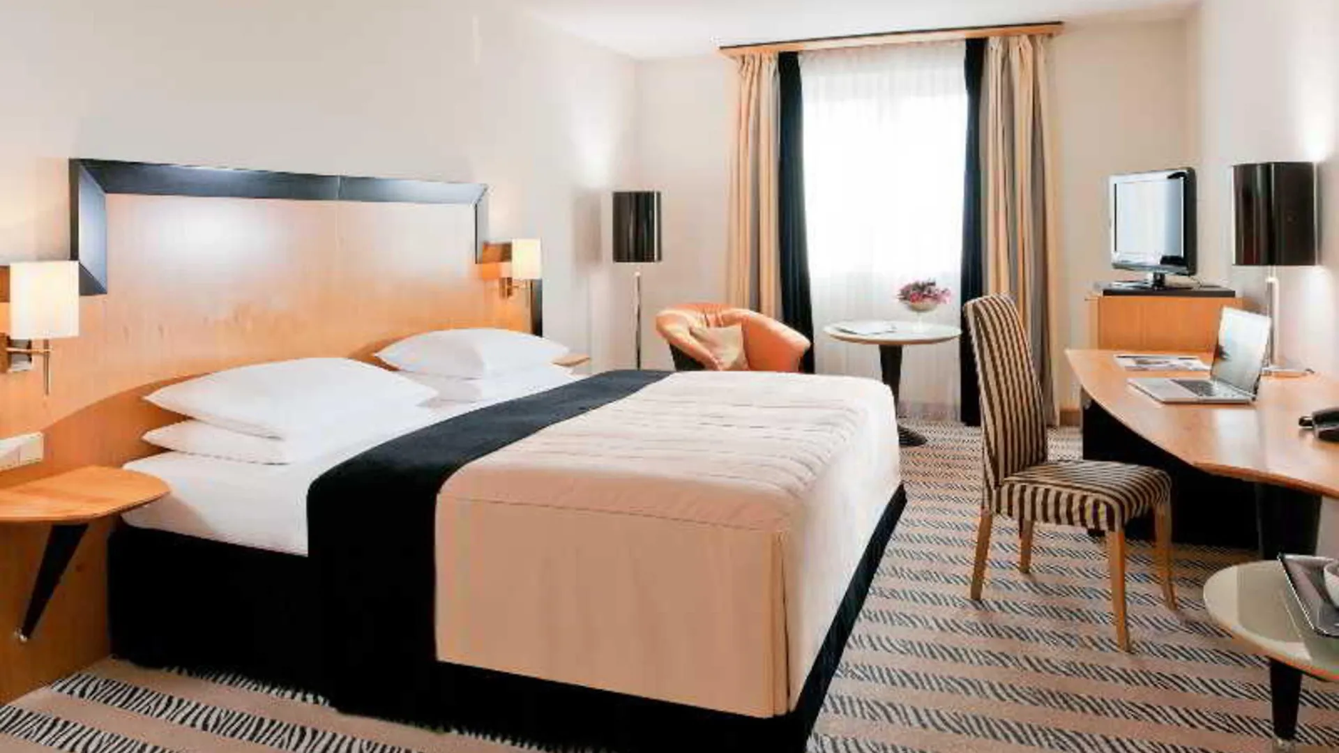 Don Giovanni Hotel Prague - Great Hotels Of The World 4*,